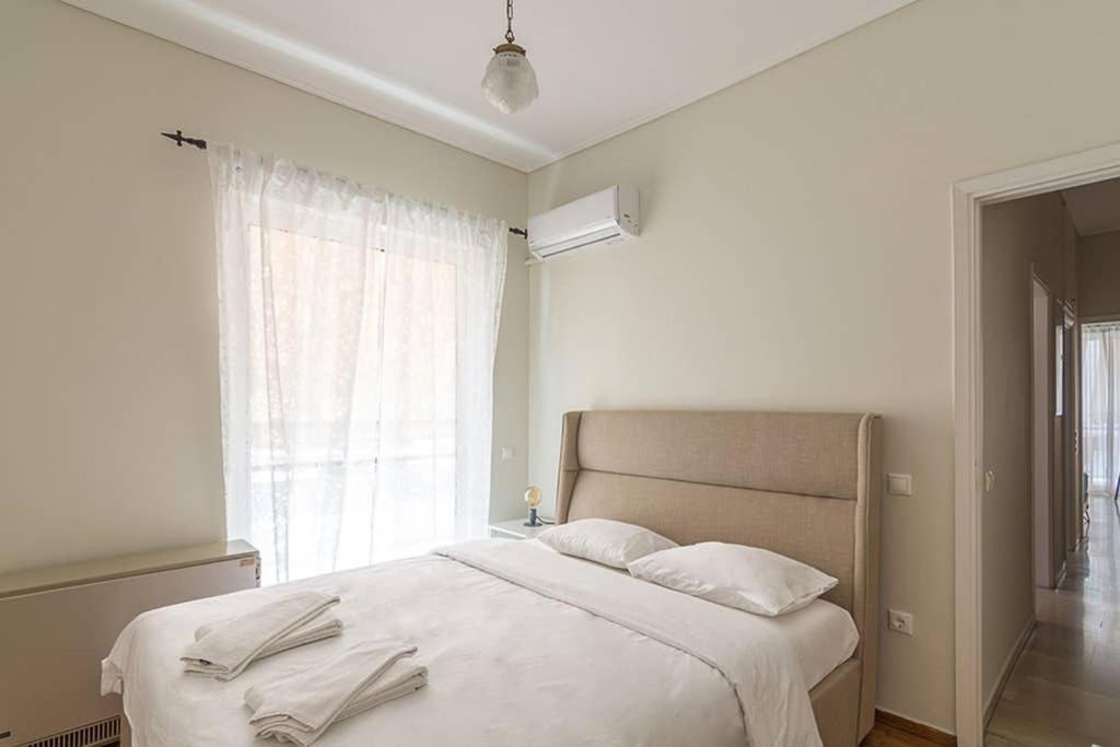 Cozy Flat With 1 Bedroom Next To Metro Station Atenas Exterior foto